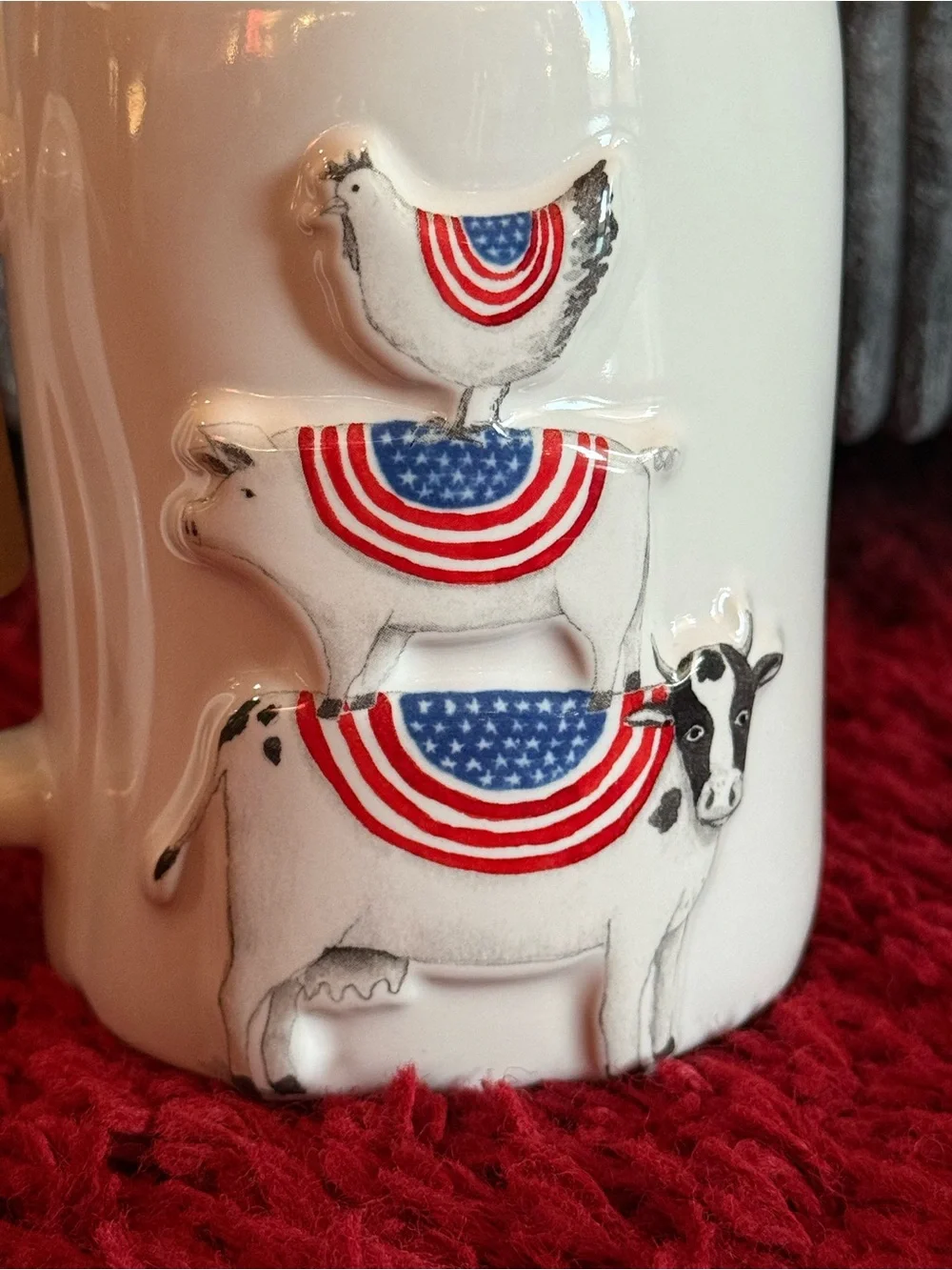 Rae Dunn Double-sided White Mug with 3D farm Animals 'BARN IN THE U.S.A.' NWT - Picture 4 of 6